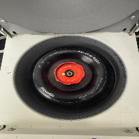 Eppendorf 5424 Centrifuge image 0